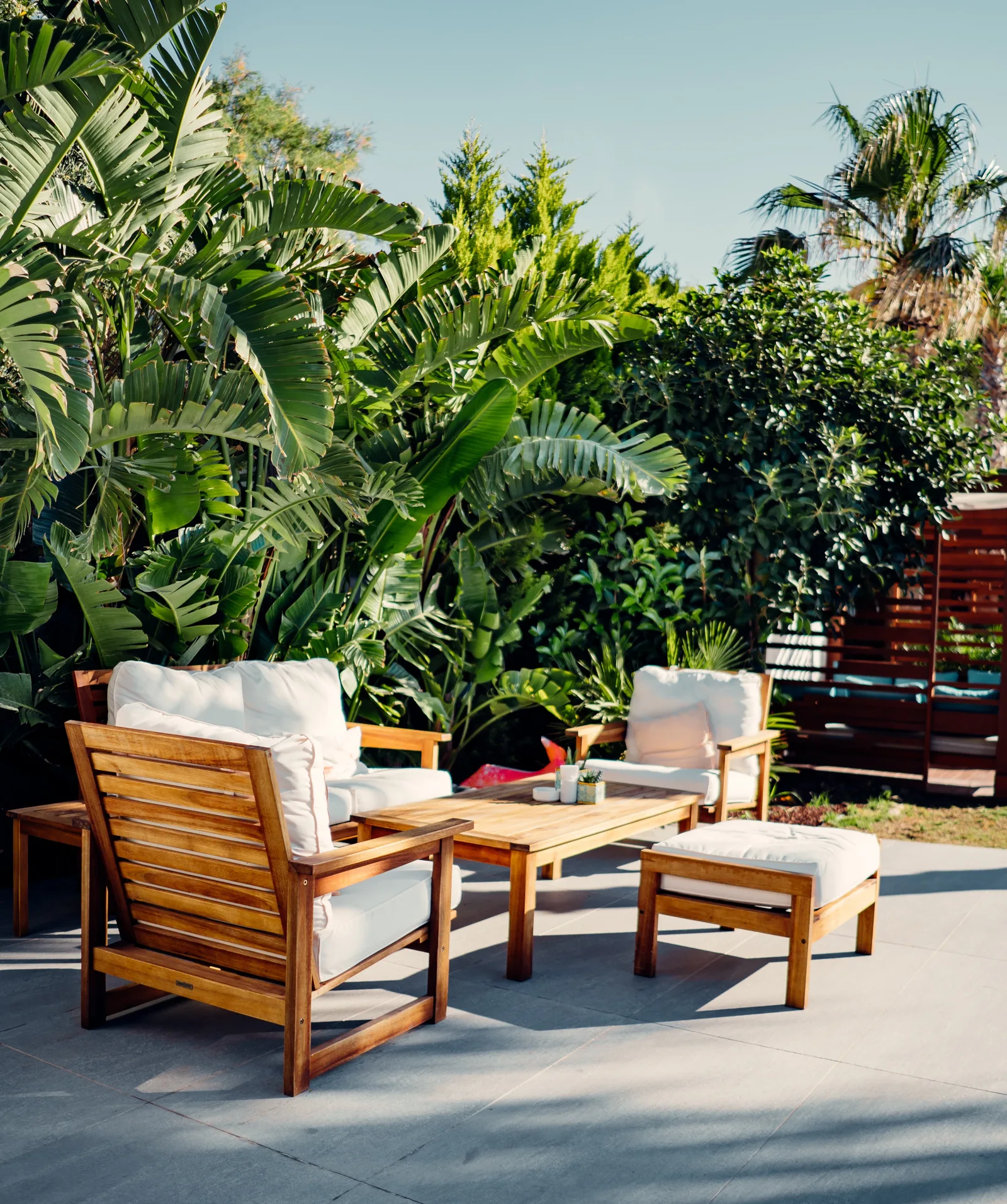 2022 outdoor patio trends you need to follow this summer