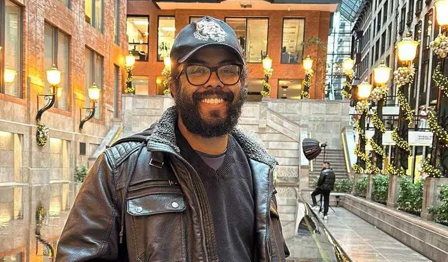 Moving Stories: A Glimpse into Fernando Silva's Journey