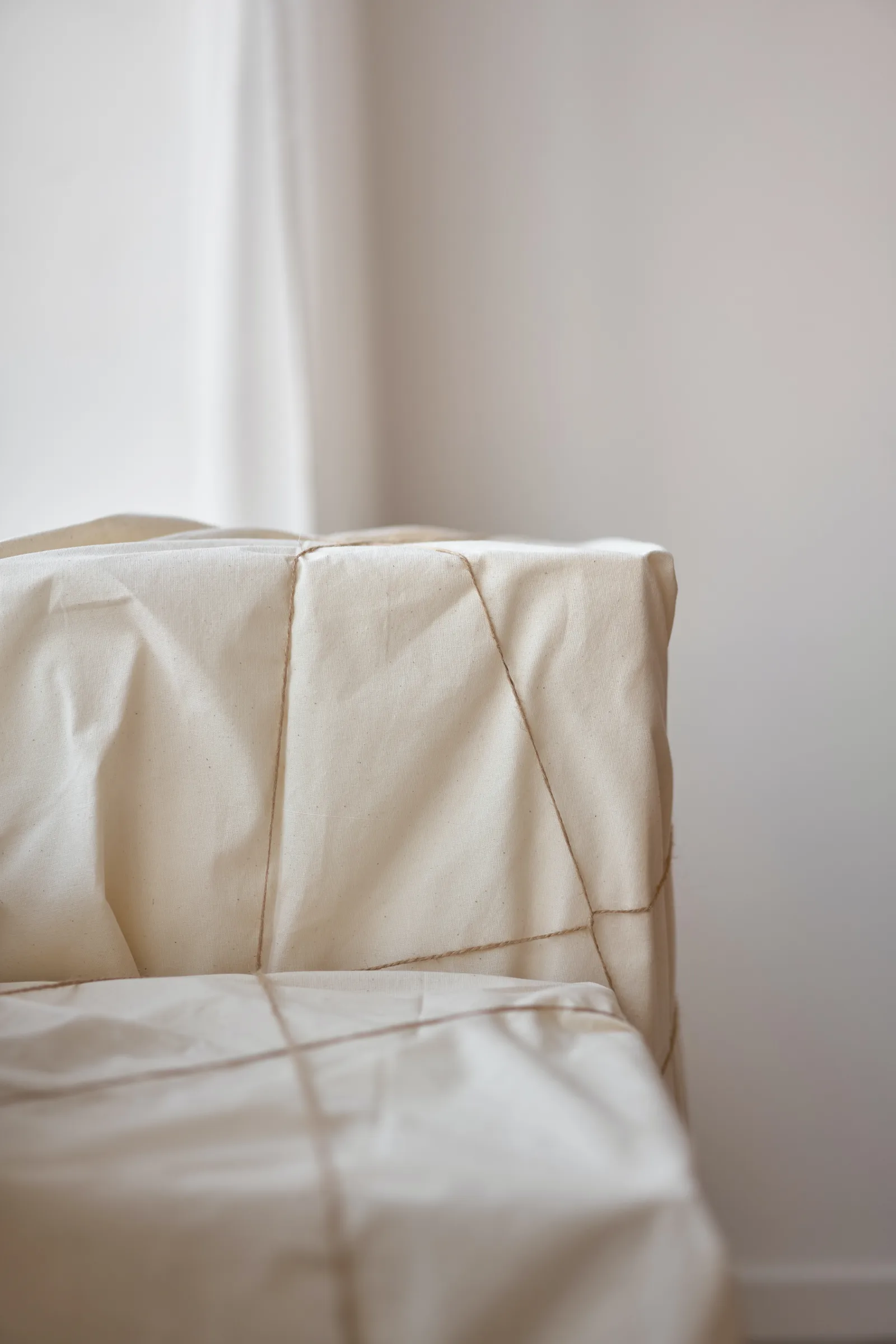 What to pack first when moving?