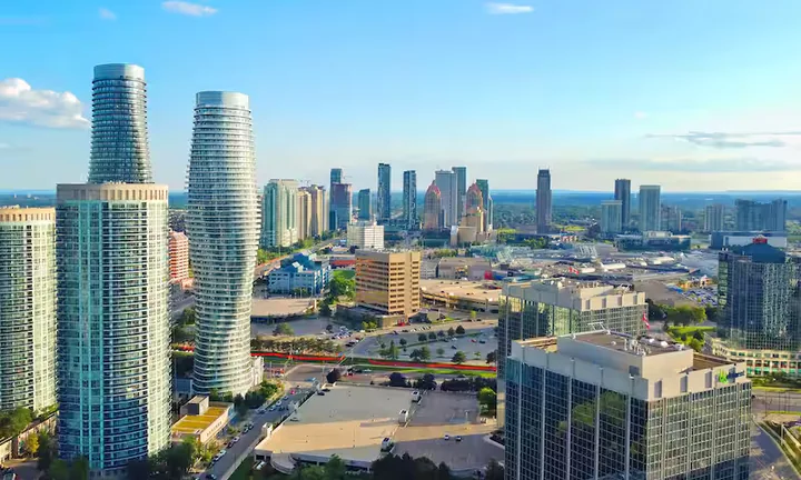 Mississauga skyline for moving services in Mississauga