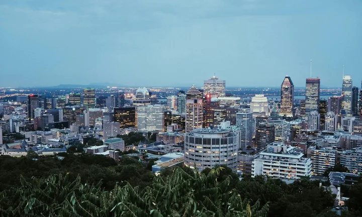 Montreal skyline for moving services in Montreal